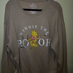 Winnie the Pooh tan embroidered crew neck in xl
